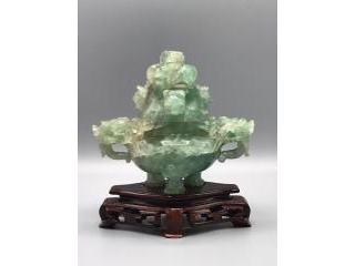 Antico incensiere in fluorite con base in legno